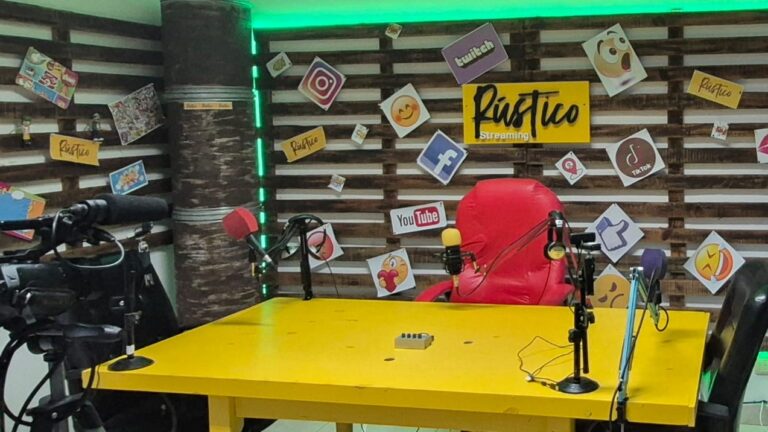 Primer Episodio de «Algo tenes que dejar» con Daro Navarro
